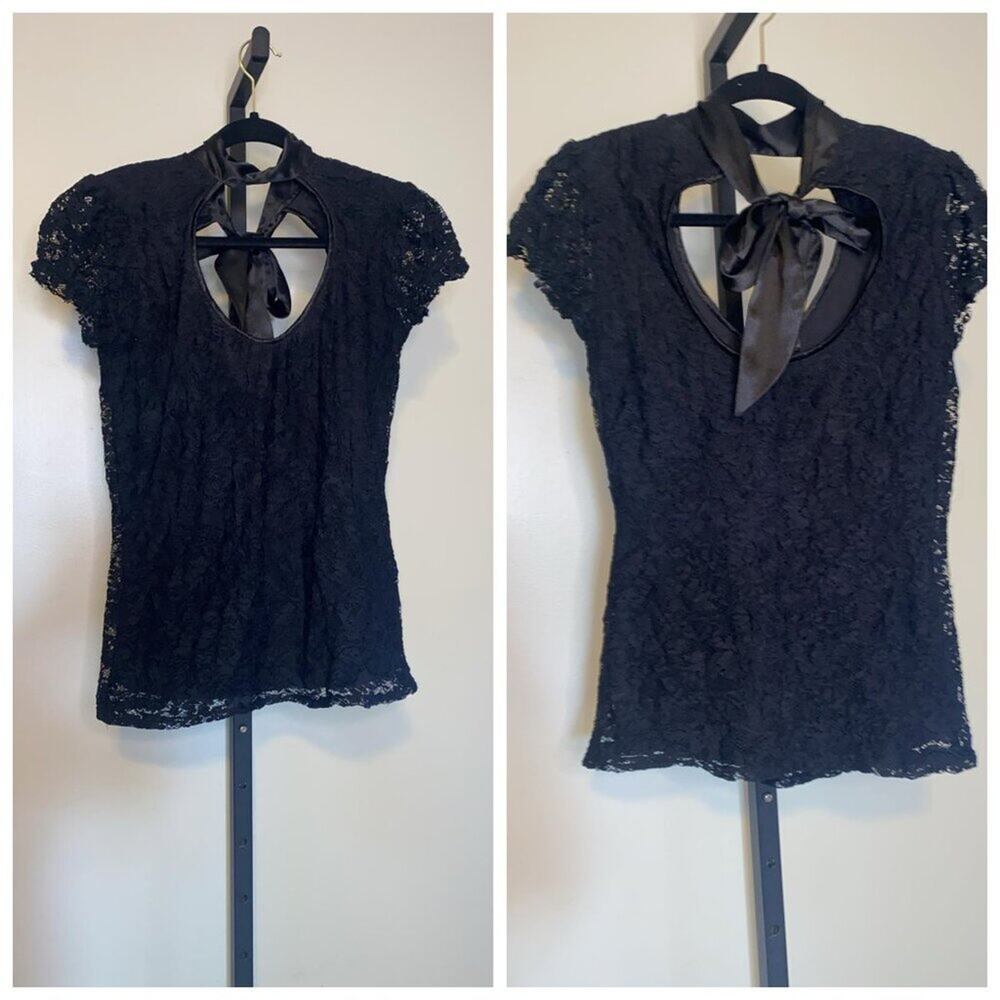 Lace Blouse - Picture 2 of 9